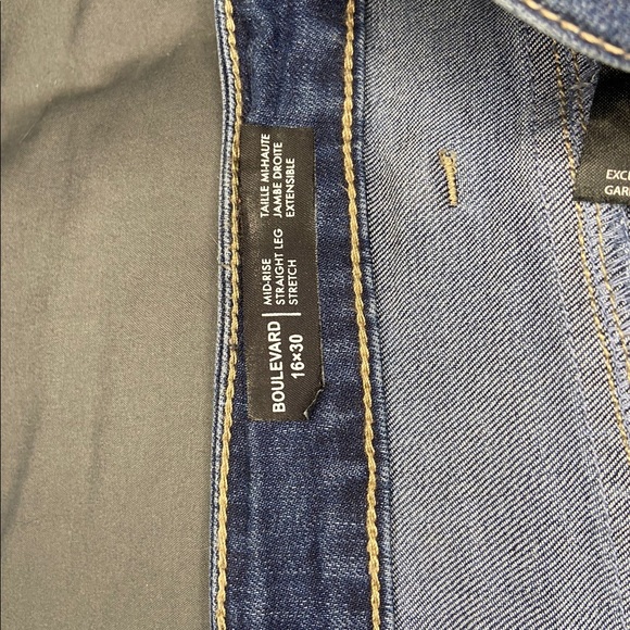 Ladies buffalo jeans. New with no tag. - Picture 5 of 5